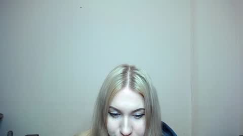 olivia_graceee online show from January 30, 12:59 pm