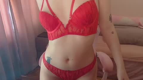 Snapshot of olivia_grr chatting on June 23, 2:04 pm Olivia online show from June 23, 2:04 pm