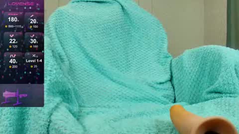 Snapshot of olivia_k_ chatting on June 16, 12:13 am Olivia Hi guys Follow me online show from June 16, 12:13 am