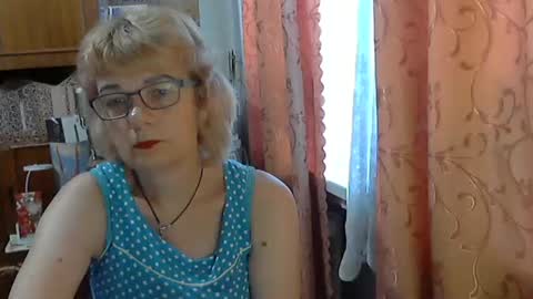 Olivia Mia online show from June 26, 7:57 am