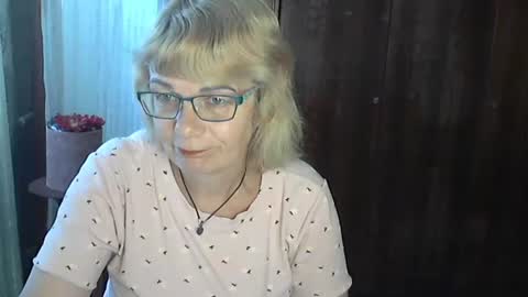 Olivia Mia online show from July 23, 10:13 am