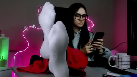 olivia_norton_ online show from March 16, 4:11 pm