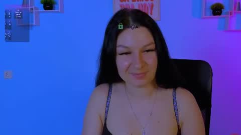 Sweet Olivia online show from June 14, 7:05 pm
