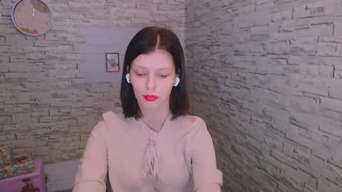 Olivia online show from December 14, 9:40 am