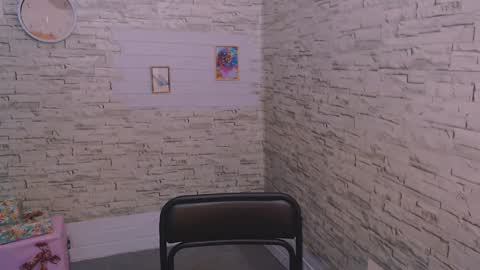 Olivia online show from December 14, 3:25 pm