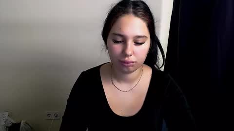 Olivia online show from November 3, 4:14 am