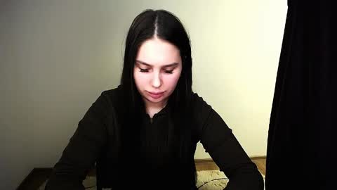 Olivia online show from April 27, 8:29 pm