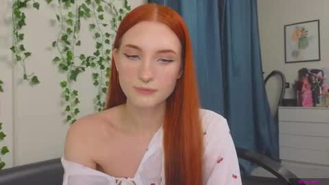 Snapshot of olivia_rid chatting on November 25, 9:15 pm OLIVIA online show from November 25, 9:15 pm