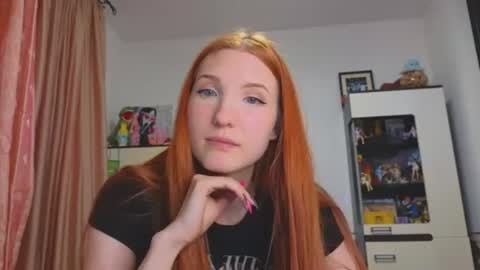 Snapshot of olivia_ridd chatting on June 10, 11:24 pm OLIVIA online show from June 10, 11:24 pm