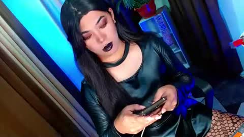 Snapshot of olivia_the_temptress27 chatting on September 27, 6:02 pm Miss OLIVIA online show from September 27, 6:02 pm