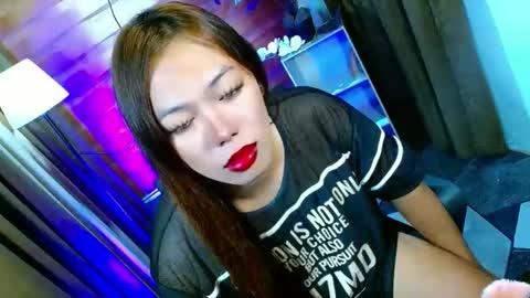 Miss OLIVIA online show from May 7, 5:24 am