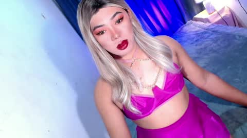 Miss OLIVIA online show from July 2, 2:11 am