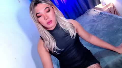 Miss OLIVIA online show from July 11, 8:06 am