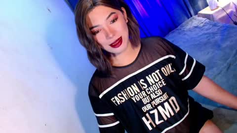Miss OLIVIA online show from August 1, 2:55 am