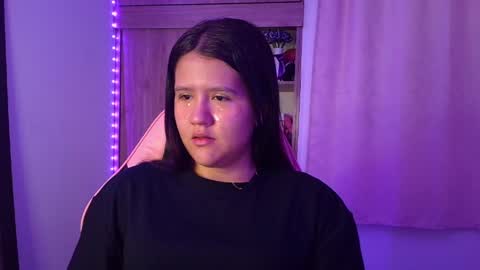 Snapshot of olivia_watson_ chatting on May 23, 12:09 pm Olivia online show from May 23, 12:09 pm