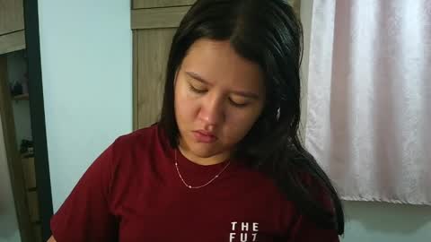 Snapshot of olivia_watson_ chatting on May 26, 12:12 pm Olivia online show from May 26, 12:12 pm