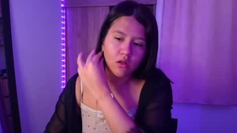 Snapshot of olivia_watson_ chatting on May 28, 12:02 pm Olivia online show from May 28, 12:02 pm
