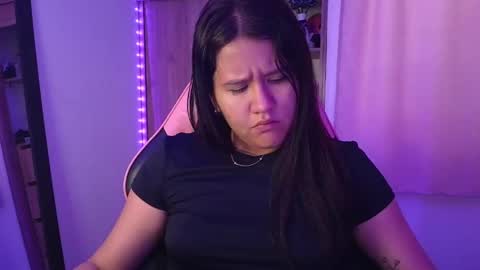 Snapshot of olivia_watson_ chatting on May 30, 12:24 pm Olivia online show from May 30, 12:24 pm