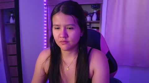Snapshot of olivia_watson_ chatting on July 4, 12:11 pm Olivia online show from July 4, 12:11 pm
