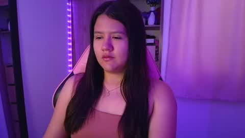 Snapshot of olivia_watson_ chatting on July 16, 12:11 pm Olivia online show from July 16, 12:11 pm