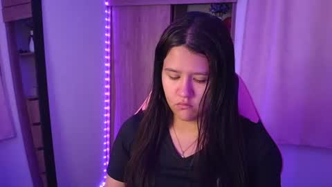 Snapshot of olivia_watson_ chatting on July 27, 12:12 pm Olivia online show from July 27, 12:12 pm