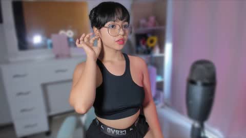 Olivia online show from February 1, 4:44 pm