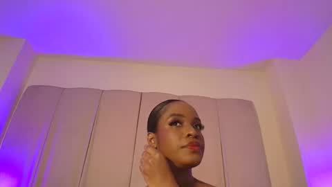 My name is olivia but can you call me Oli online show from May 1, 6:23 pm