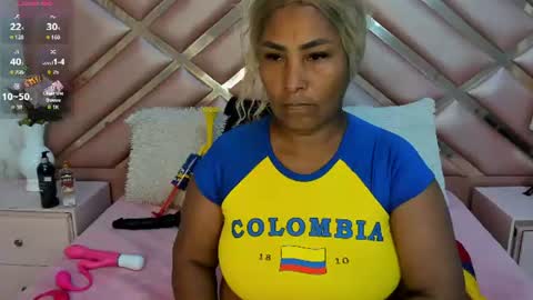 Snapshot of oliviaburningmilf chatting on June 11, 7:45 pm Olivia Burning online show from June 11, 7:45 pm