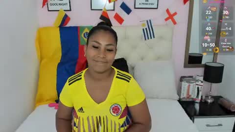 Snapshot of oliviaburningmilf chatting on July 3, 8:04 pm Olivia Burning online show from July 3, 8:04 pm