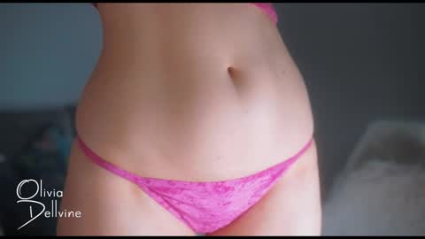 Snapshot of oliviadellvine chatting on May 31, 1:47 am Olivia online show from May 31, 1:47 am