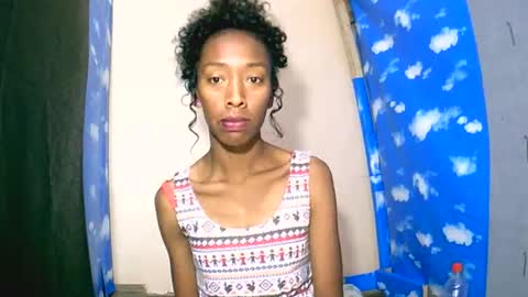 oliviah27 online show from October 2, 7:48 am