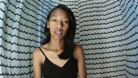 oliviah27 online show from November 25, 1:27 am