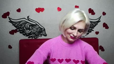 Snapshot of oliviahorst chatting on February 19, 5:06 pm OliviaHorst online show from February 19, 5:06 pm