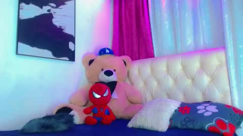 oliviahot01 online show from February 15, 1:57 am