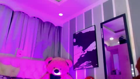 Snapshot of oliviahot01 chatting on June 10, 3:39 am oliviahot01 online show from June 10, 3:39 am