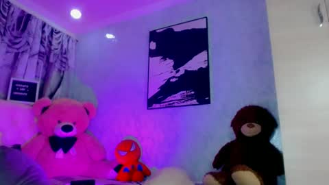Snapshot of oliviahot01 chatting on June 25, 2:44 am oliviahot01 online show from June 25, 2:44 am