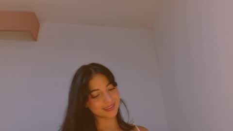 Olivia Mcneill  online show from May 15, 3:52 pm