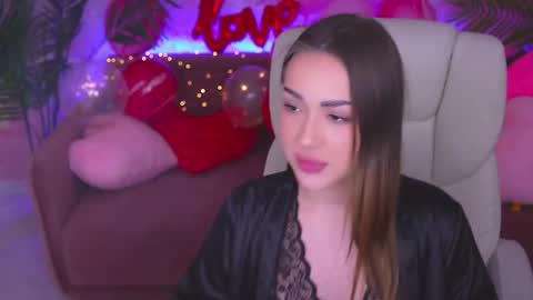 Olivia online show from February 8, 8:01 pm