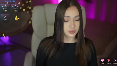 Olivia online show from May 10, 6:46 pm