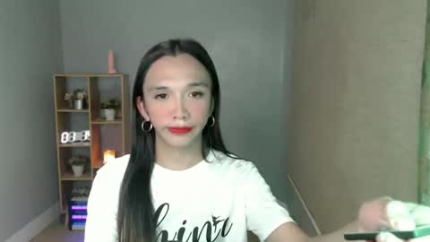 NICOLE online show from January 8, 8:50 pm