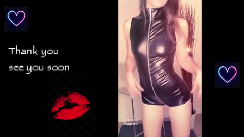 Olivia online show from January 5, 5:27 pm