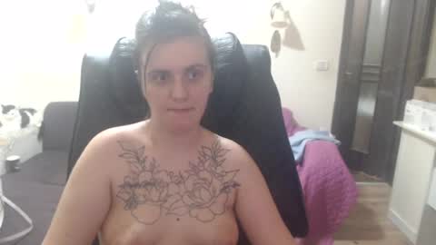 Snapshot of oliviasager chatting on June 26, 8:57 pm Mistress Olivia online show from June 26, 8:57 pm