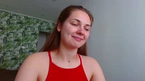 Snapshot of oliviashiny chatting on July 5, 4:19 am Olivia online show from July 5, 4:19 am