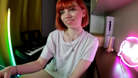 Angelina Lina online show from April 29, 8:37 pm