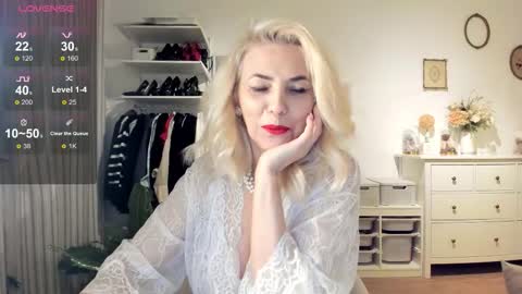 ollalla7 online show from October 5, 4:49 pm