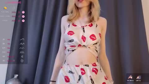 Snapshot of ollie_ments chatting on November 23, 6:13 am Sofia online show from November 23, 6:13 am