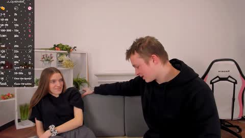 Olli and Stiw online show from January 20, 9:46 am