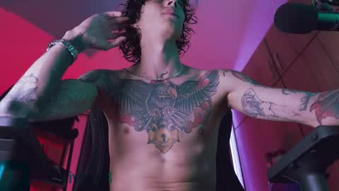 Snapshot of olliver___y chatting on September 23, 6:05 am online show from September 23, 6:05 am