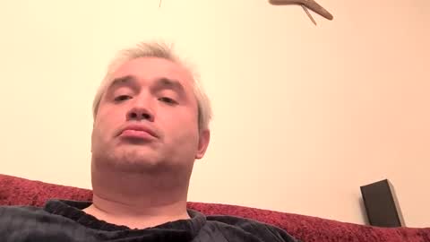 Michal online show from December 2, 7:09 pm