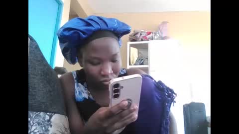 olwami4 online show from April 28, 9:36 am